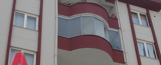 Balkon Camlama